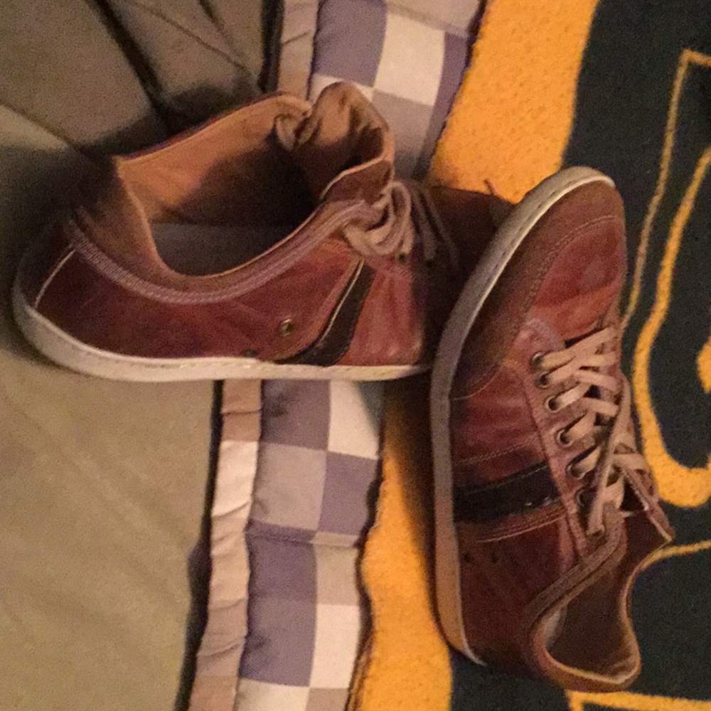 Men’s Aldo shoes. Casual